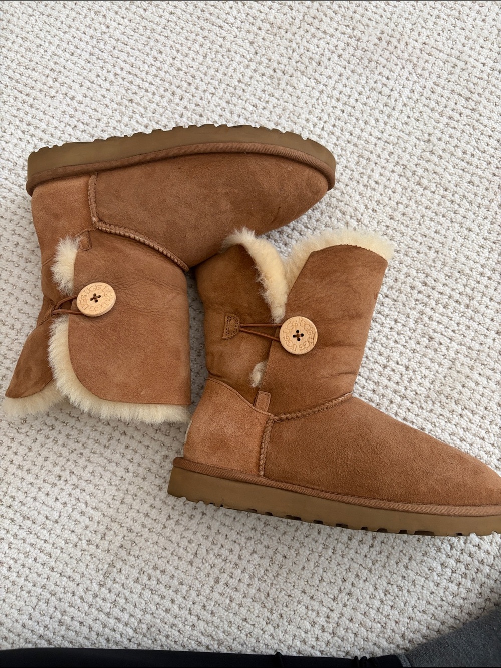 UGG Chestnut Short Suede Shearling Boots